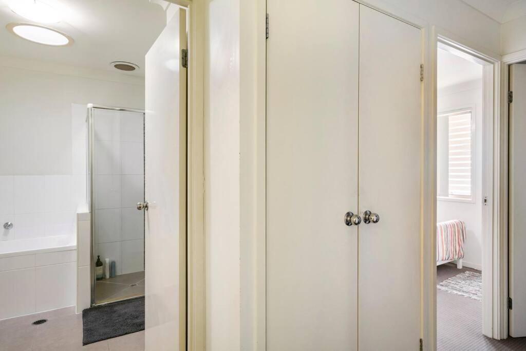 Room With Separate Bath In Shared Homestay レッドクリフ エクステリア 写真