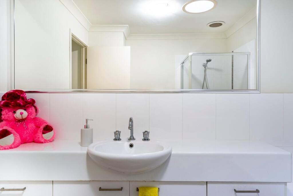 Room With Separate Bath In Shared Homestay レッドクリフ エクステリア 写真